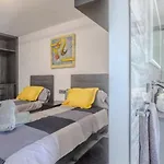 Brand New Modern Villa *