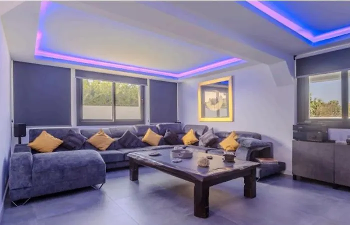 Villa Brand New Modern *