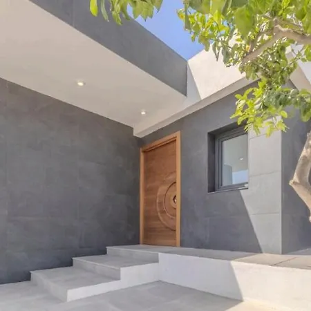 Villa Brand New Modern