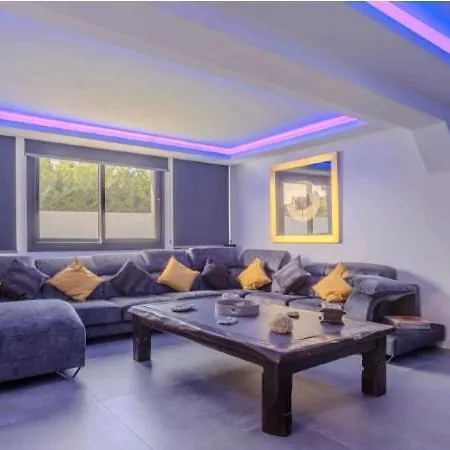 Villa Brand New Modern *